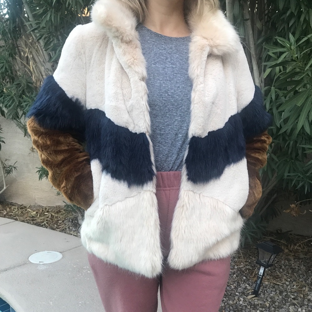 Zara Faux Fur Cream Coat Size M